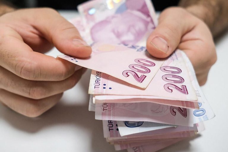 Emekli maaşı ve bayram ikramiyesi 17-22 Mayıs’ta hesaplara yatacak